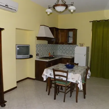 Vacanze Albamarina Daire Lipari (Isola Lipari)