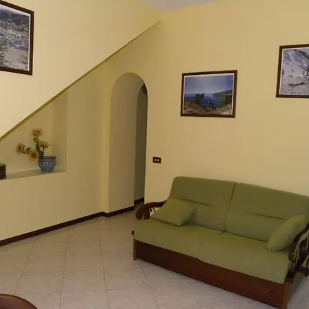 Vacanze Albamarina Daire *