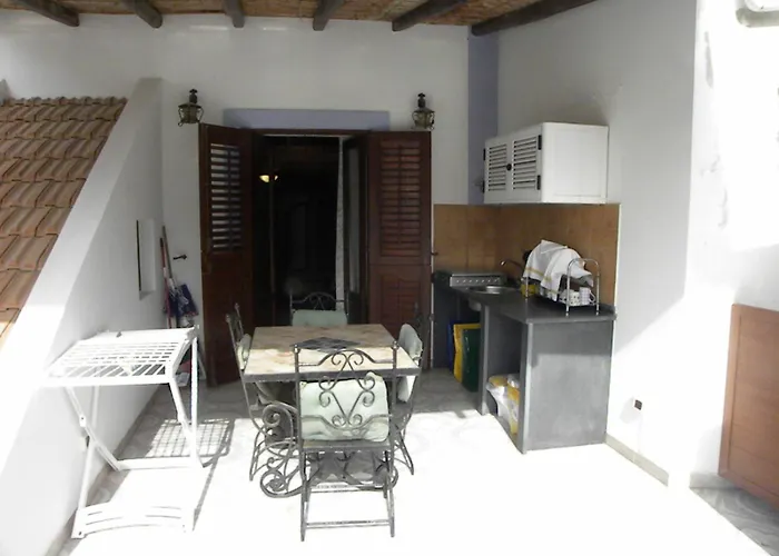 Vacanze Albamarina Липари