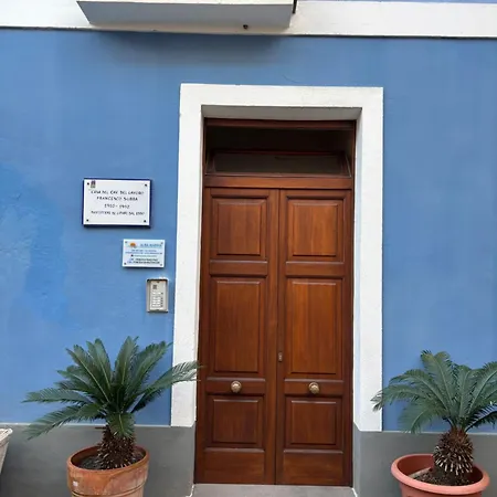 Vacanze Albamarina ליפארי