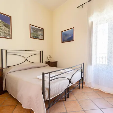 Vacanze Albamarina Липари