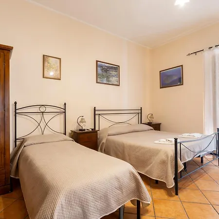 Vacanze Albamarina Липари