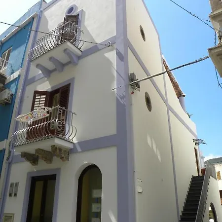 Vacanze Albamarina ליפארי